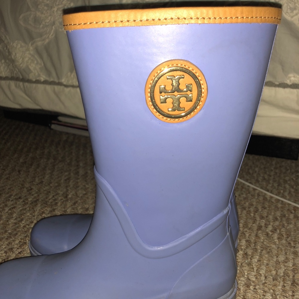 Short Tory Burch rain boots